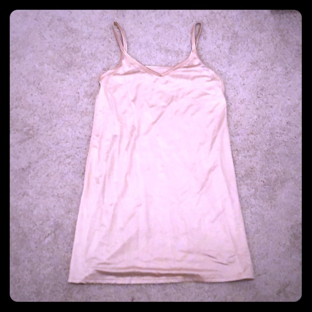 Reversible neckline spinslip